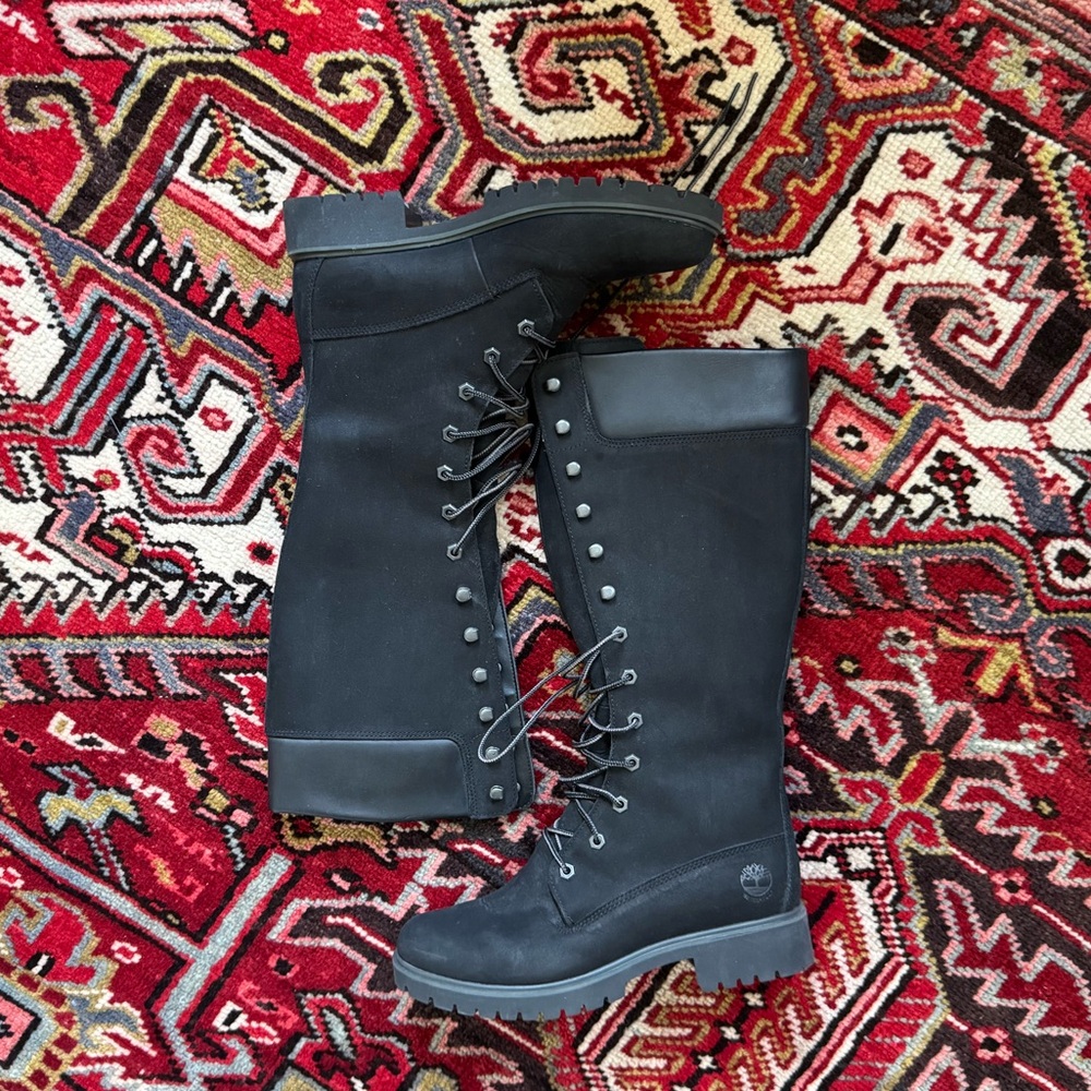 Tall Timberland Boots black lace-up size 8.5